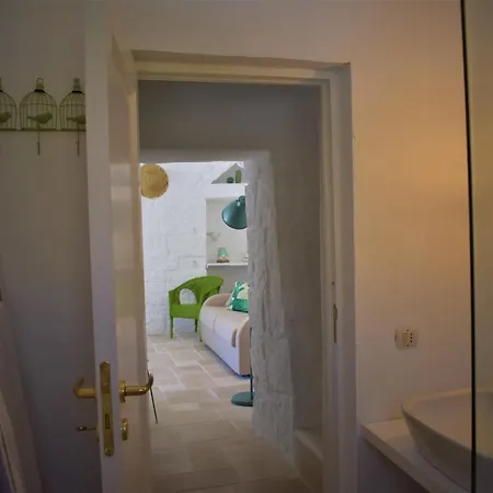 Contrada Martellotti Villa *